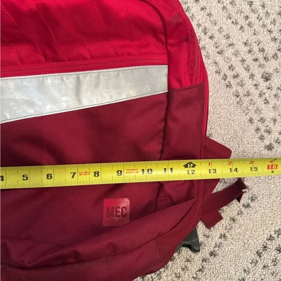 MEC Small Backpack in Red - Picture 8 of 10